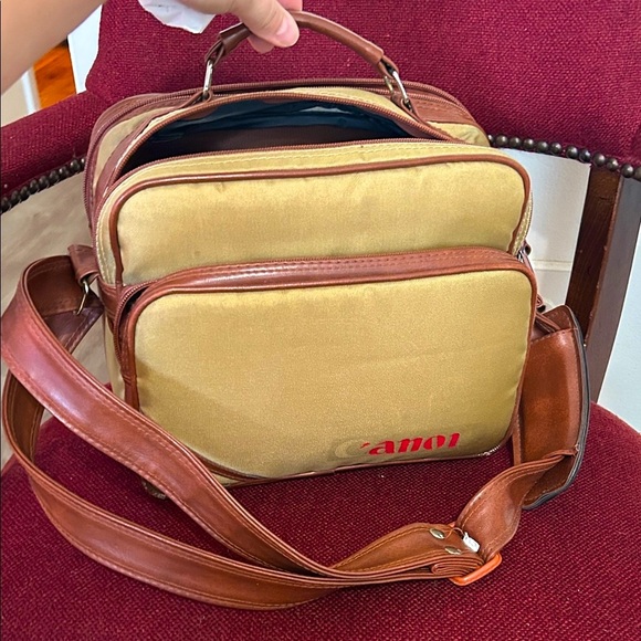 📸 Canon Vintage Padded Camera Bag - Picture 1 of 8